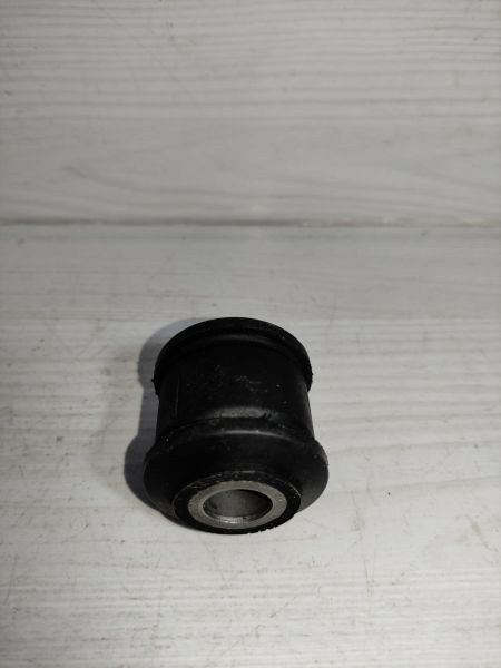 Navara amortisör burcu  ön alt