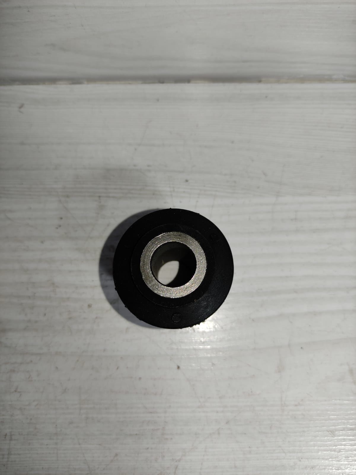 Navara amortisör burcu  ön alt