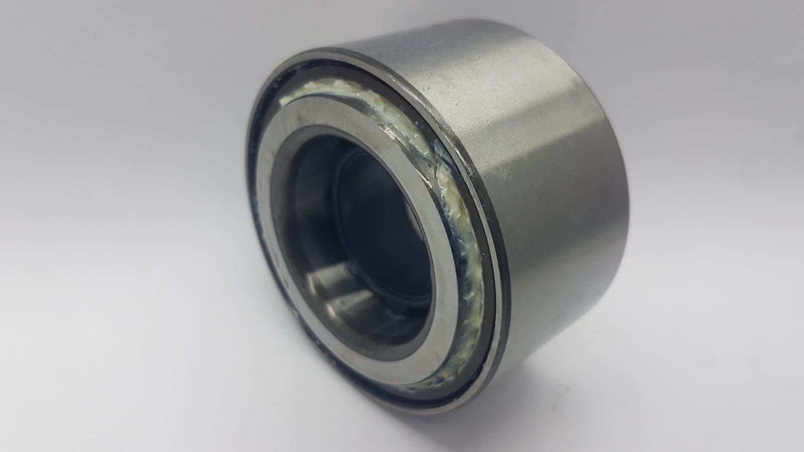 Rulman Ön Teker Hilux 06- 43X77X45