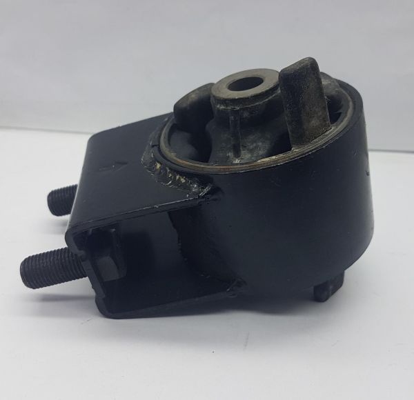 Motor Takozu 626 1992-1997 Ön A/T