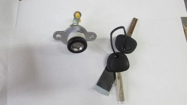 ACCENT BLUE 2011- BAGAJ KİLİDİ