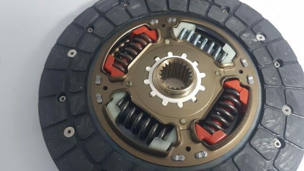 Debriyaj Seti Corolla 04- /06- D4D Manuel