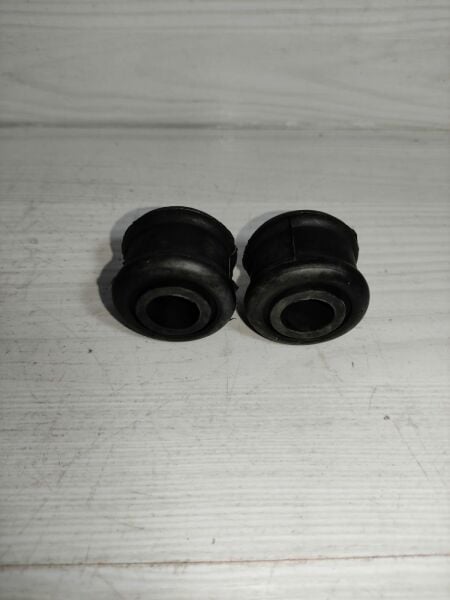 Navara amortisör takozu ön burç lastiği