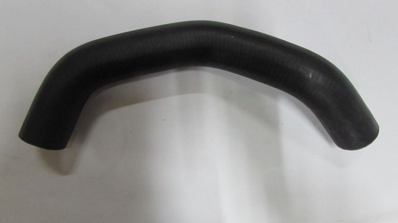 H100 KMY RADYATÖR ALT HORTUMU