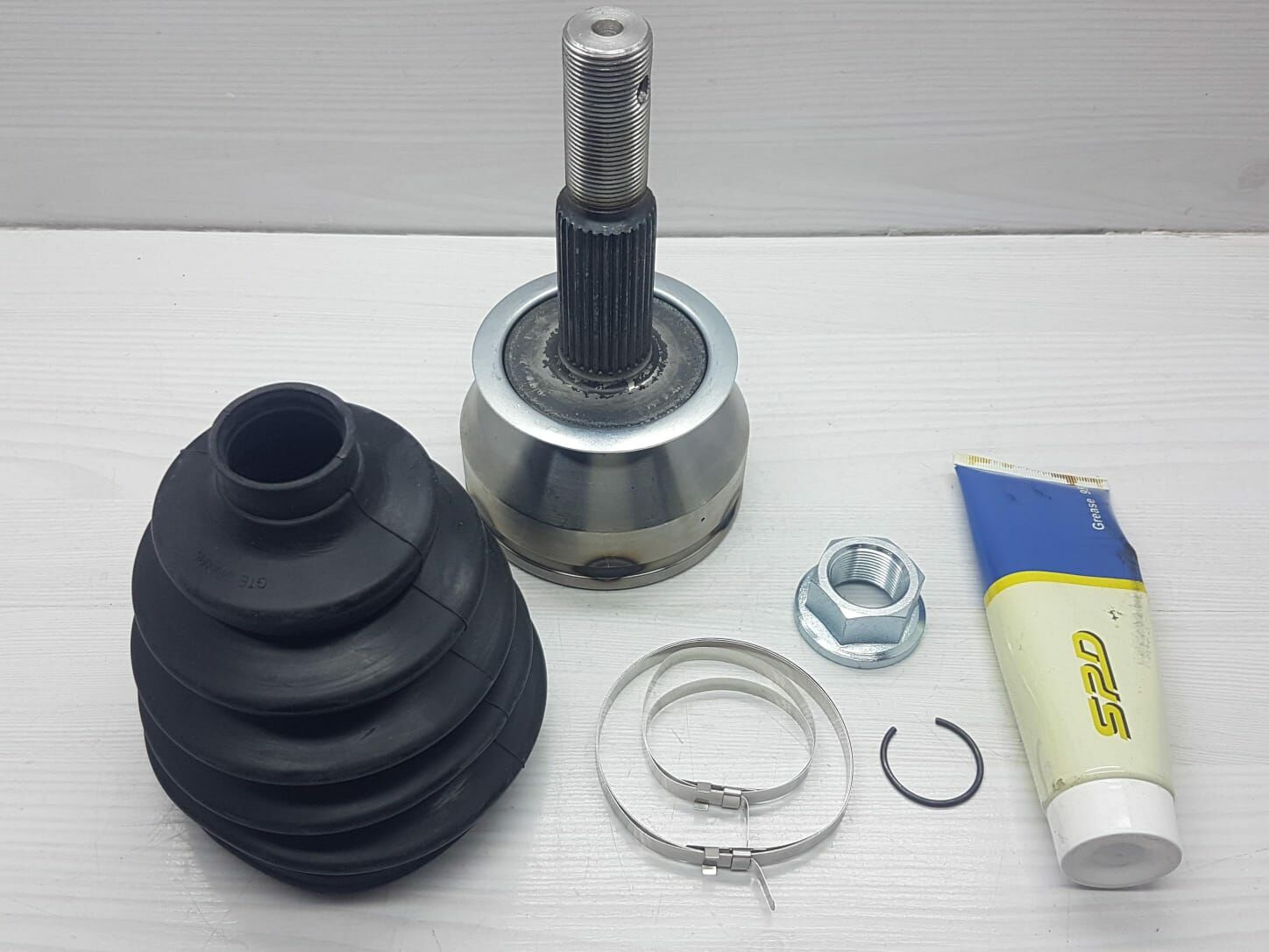 Aks Kafa Navara 29*27*67 Düz Vites