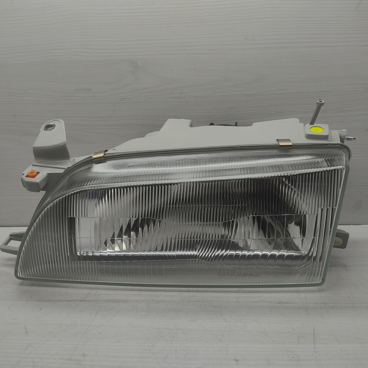 FAR COROLLA AE101 SOL 92-97