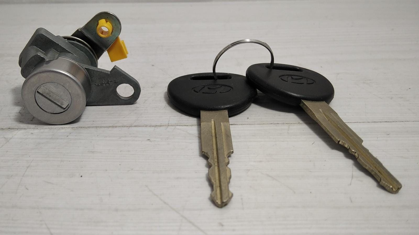 Kapi Sifre Accent Sağ 95-00