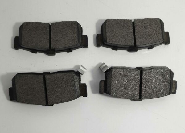 Balata Arka Almera 04-07