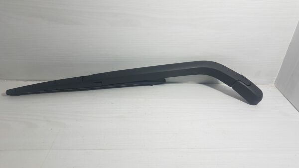 yaris silgeç kolu arka süpürgeli 06-