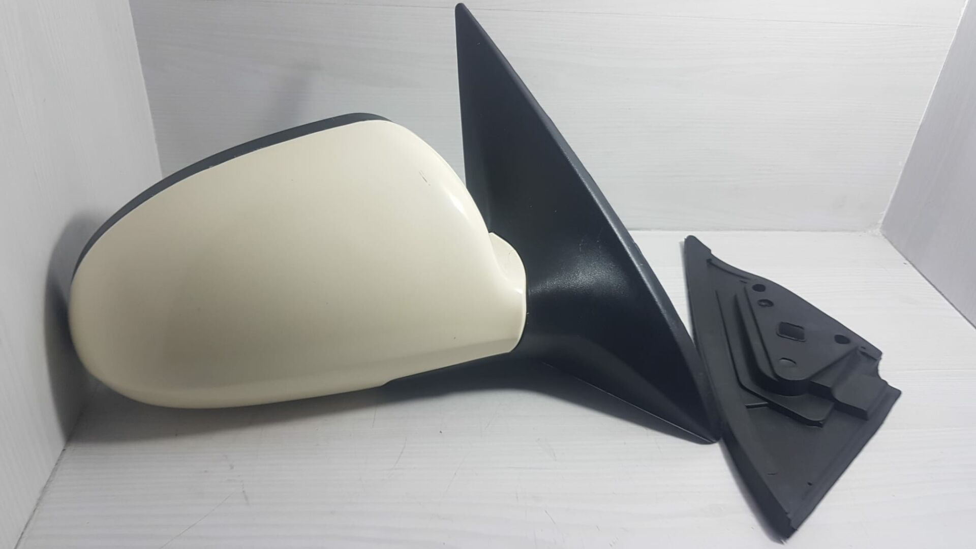 İ30 ayna elektrikli sağ 07-11 dış dikiz 87620-2l000