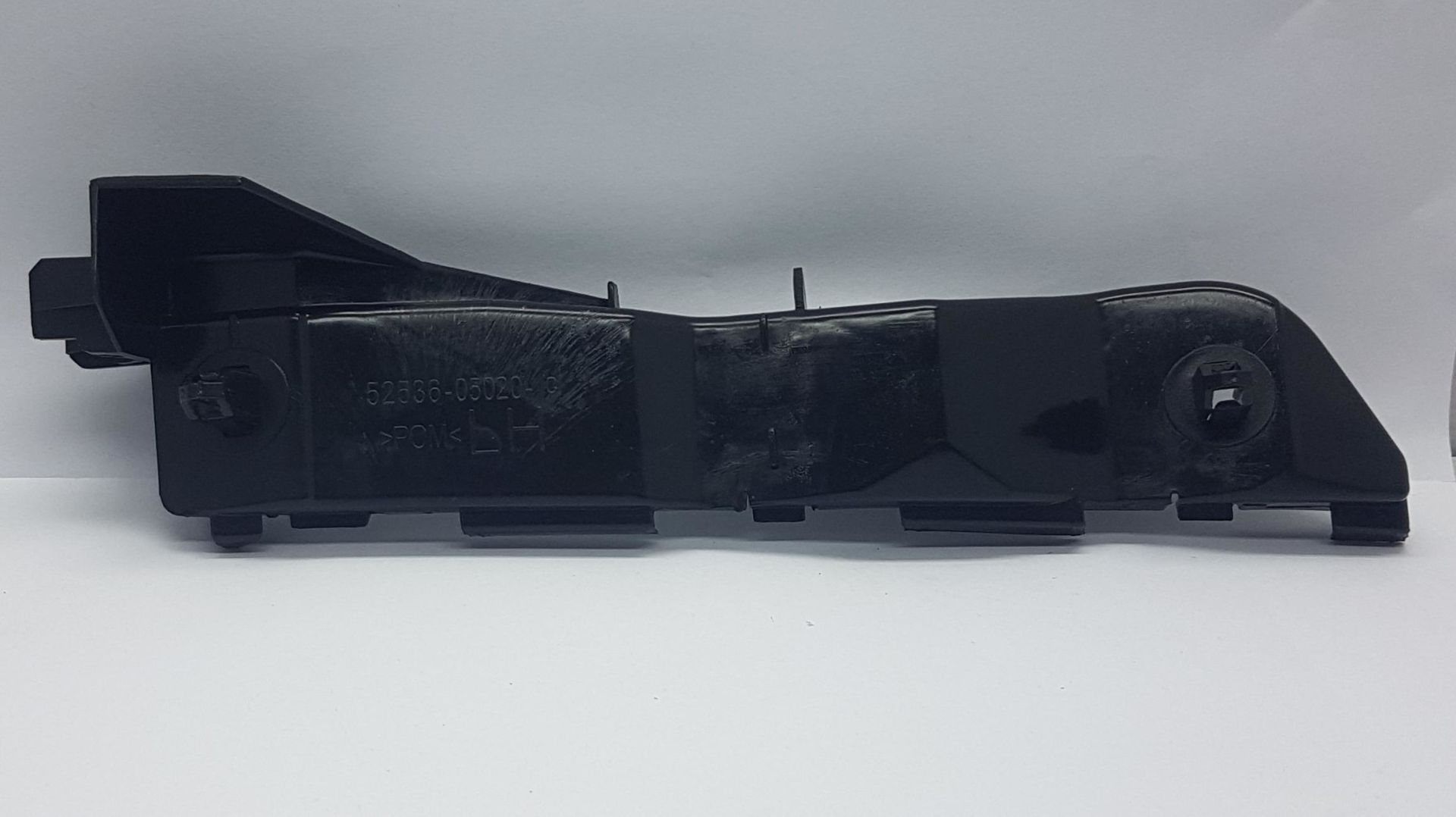 Tampon Braketi Ön Avensis 2003-2006 Sol