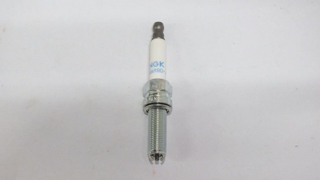 LMAR8D-J ATEŞLEME  BUJİSİ