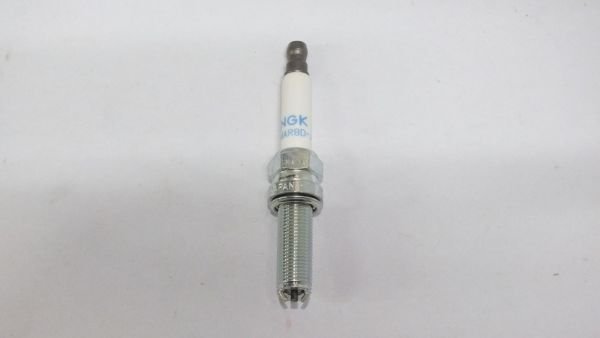 LMAR8D-J ATEŞLEME  BUJİSİ