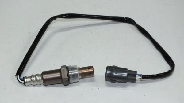 COROLLA 04-06 1.6 3ZZ / AVENSIS 03- OKSİJEN SENSÖRÜ ÖN