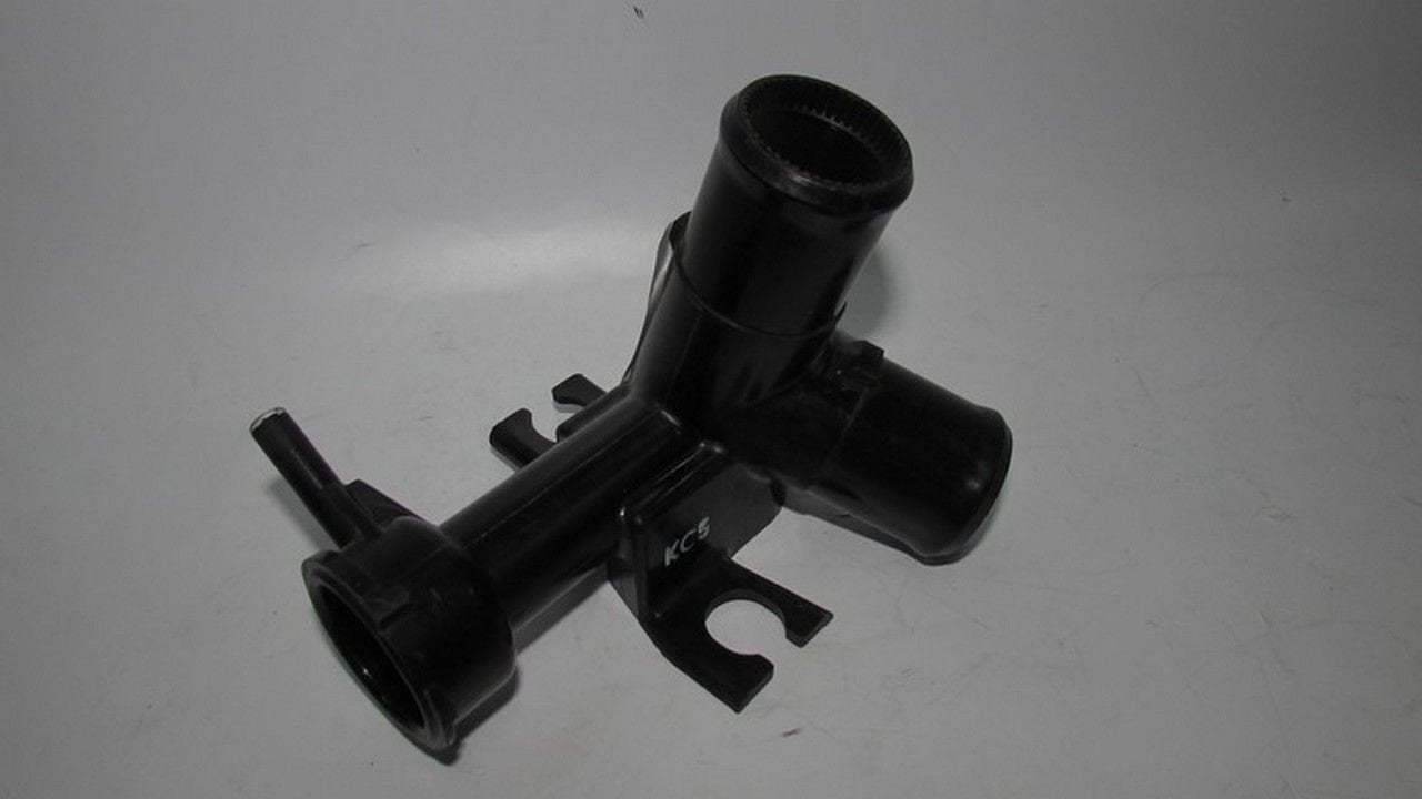 İ20 2015- 1,2 RADYATOR YEDEK DEPO BOĞAZI ARA BORU