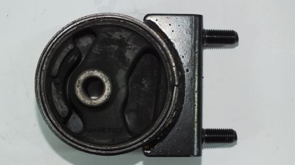 RIO 2000-2003 MOTOR TAKOZU ÖN NO 1