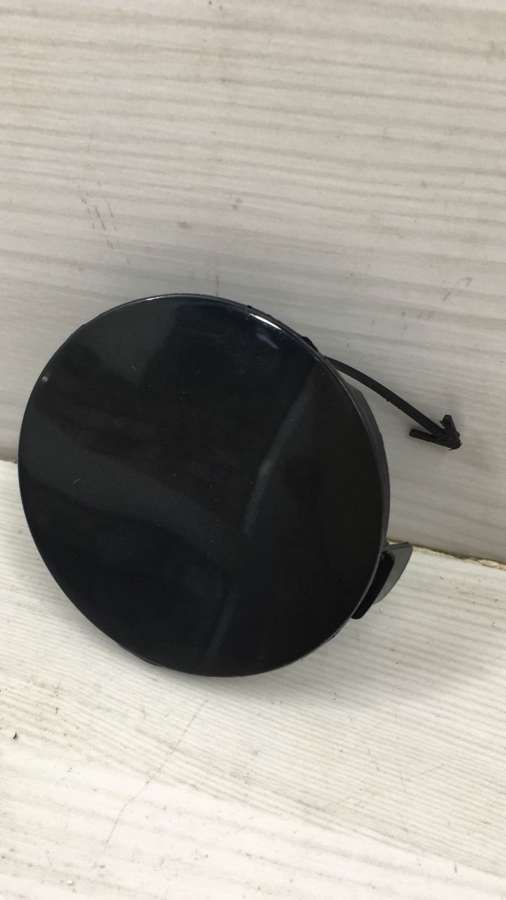 Çeki Demir kapağı Ön Auris 07-09 Sağ