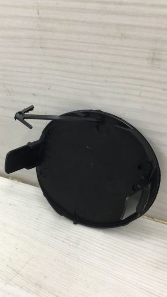 Çeki Demir kapağı Ön Auris 07-09 Sağ