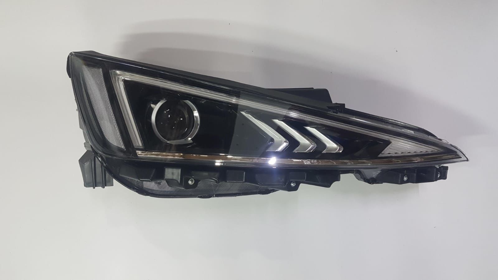 Far Elantra Sağ 2019- Ledli