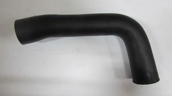 CANTER FE 839 / 859 EURO IV RADYATÖR ÜST HORTUMU