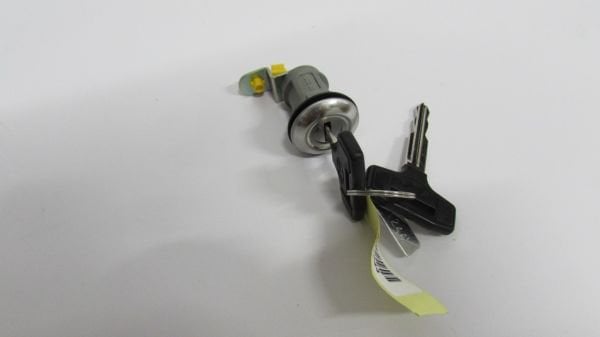 HD35/75 04- KAPI KİLİDİ SİVİCİ ÖN SAĞ