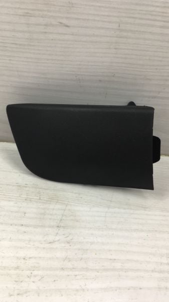 Çeki Demir kapağı Ön Yaris 03-06