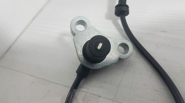 carisma abs sensörü sol arka 96-00