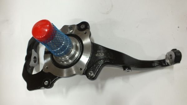 LAND CRUISER 1998-2005 AKS TAŞIYICI ÖN SOL