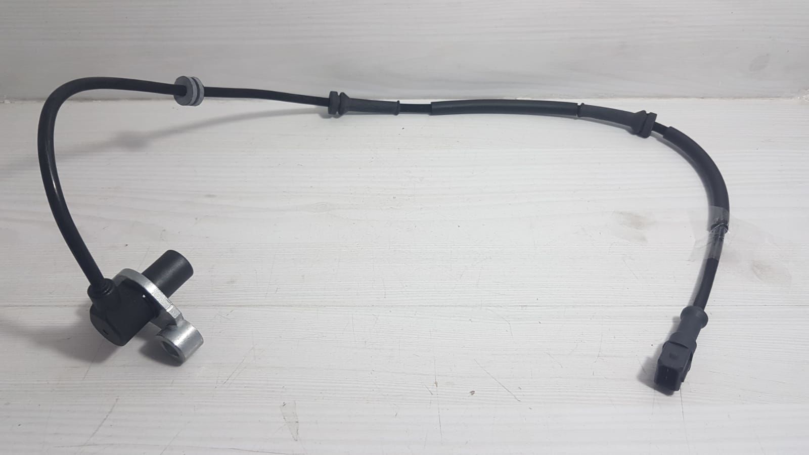 carisma abs sensörü arka sağ 96-00