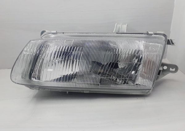 Far 323 Familia Sağ 95-96 1.8