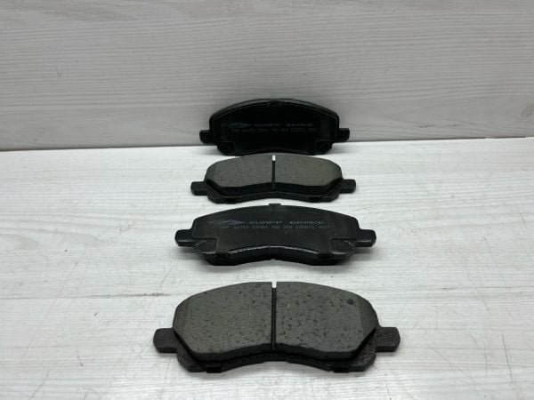 BALATA ÖN LANCER 03-08