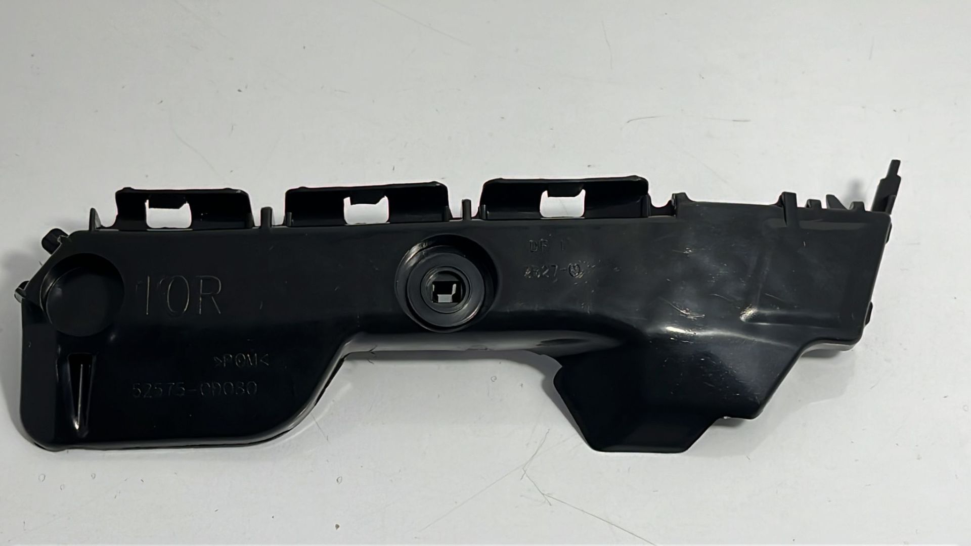 TAMPON BRAKETI ARKA YARIS 06-09 SAG