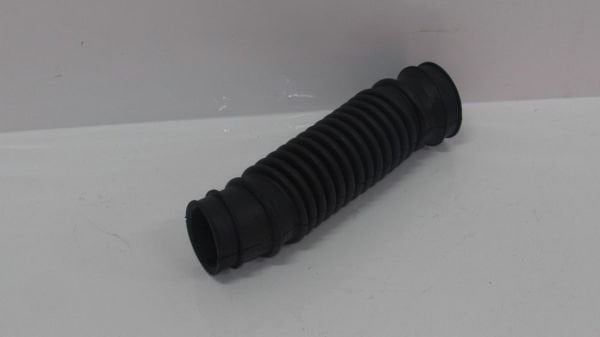 H 100 1997-2007 HAVA GİRİŞ HORTUMU