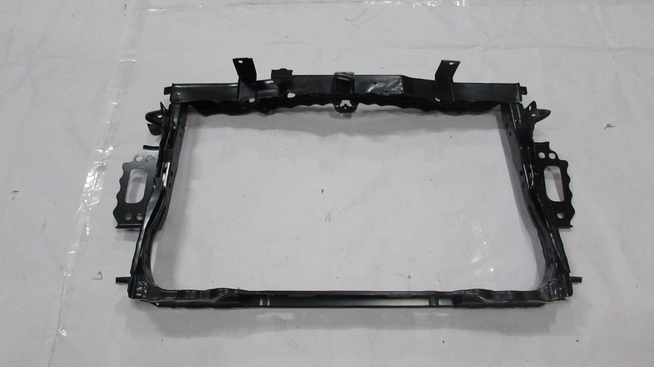 AURIS 2007-2012 ÖN PANEL