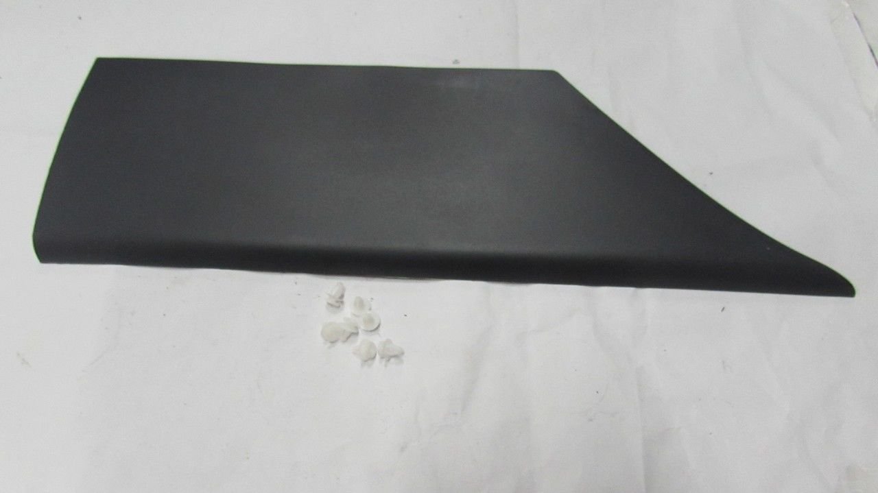 CANTER 635/659 KAPI DIŞ ALT KAPLAMA SAĞ