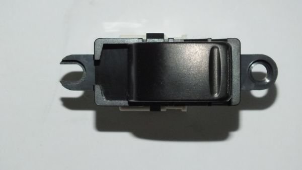 PICKUP 03- / ALMERA / MAXIMA / X-TRAIL CAM DÜĞMESİ ÖN SAĞ