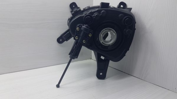 Sis i20 2018-2020 Sağ Zenonlu Tip