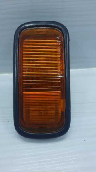 Çamurluk Sinyali Applause Sağ