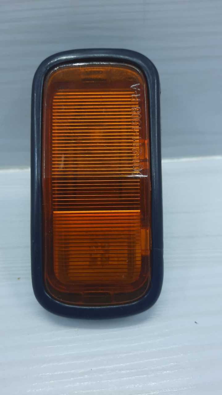 Çamurluk Sinyali Applause Sol