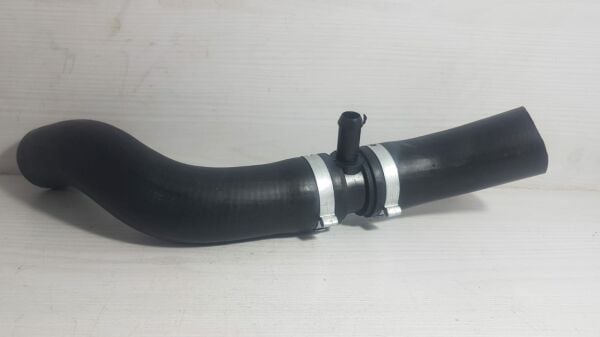 juke radyatör hortumu üst 10-