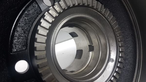 Kampana arka fren bongo 12- Abs Dişlisi Uzerinde