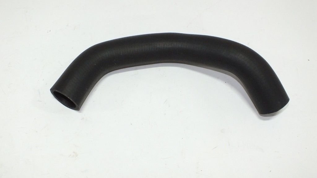 H100 KMY 2005- RADYATÖR ALT HORTUMU