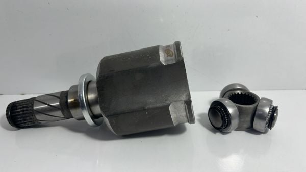 Aks Kafa Mazda 3 03- Sol At iç (Sağ)