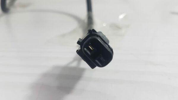 yaris abs sensörü sağ ön 06-