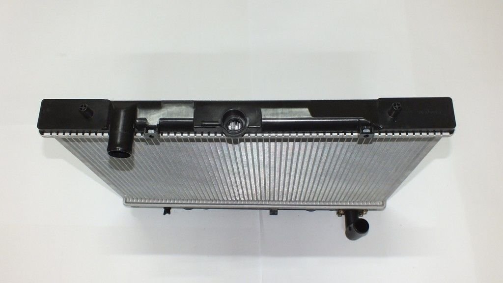 L200 1996-2001 RADYATÖR MANUEL BRAZING TİP