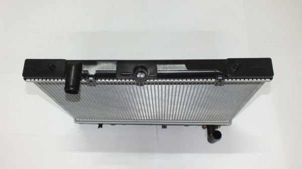 L200 1996-2001 RADYATÖR MANUEL BRAZING TİP