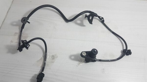 yaris abs sensörü sağ ön 06-