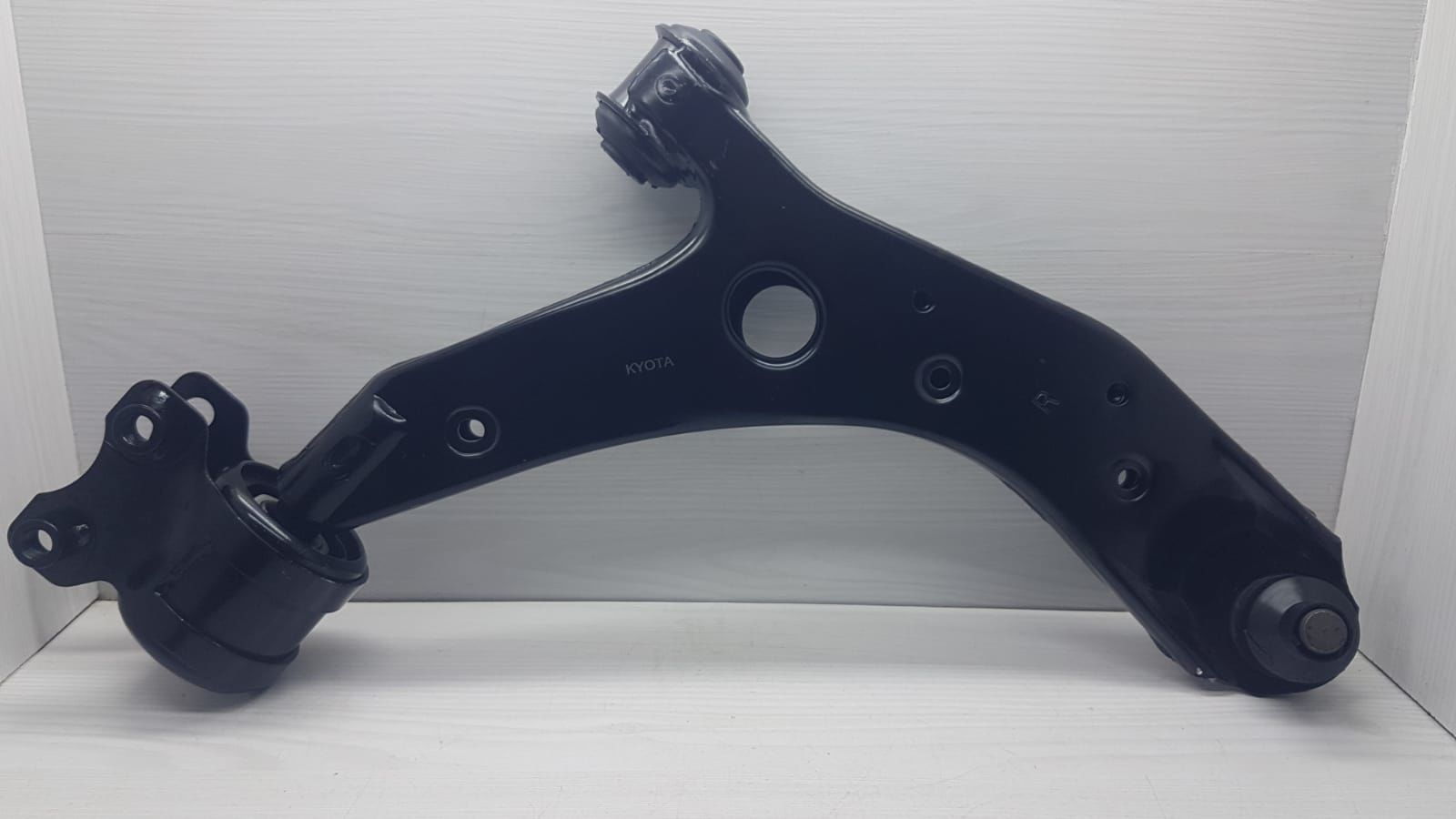 Salıncak Mazda 3 Sağ  2004-2009 ALT TABLA BEŞİK ROTİL