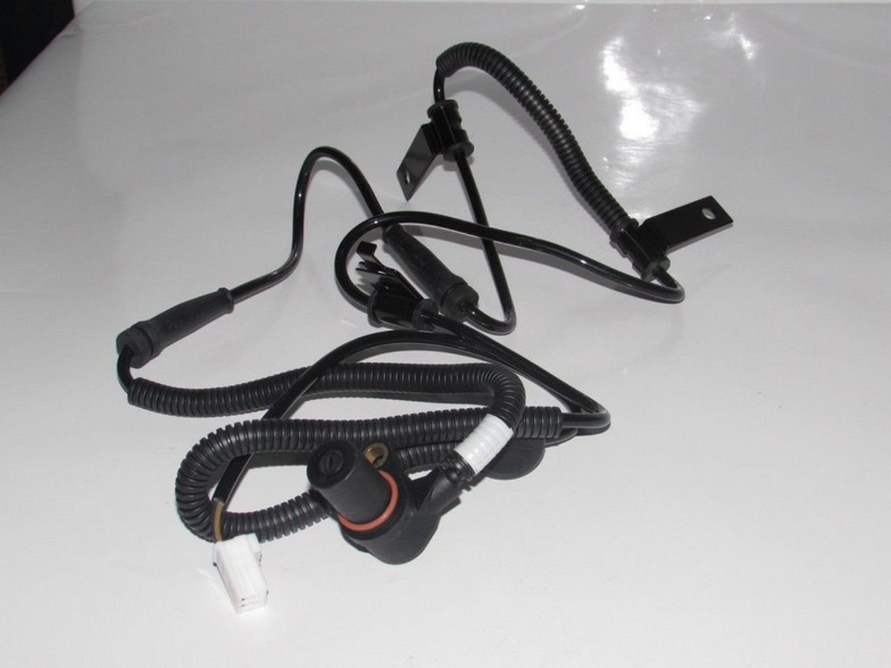 SORENTO 2002-2006 ABS SENSÖRÜ ARKA SOL