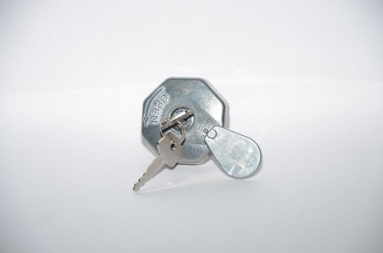 L300 / CANTER 304 / 449 / 659 / L200 1987-1999 YAKIT DEPO KAPAGI KİLİTLİ